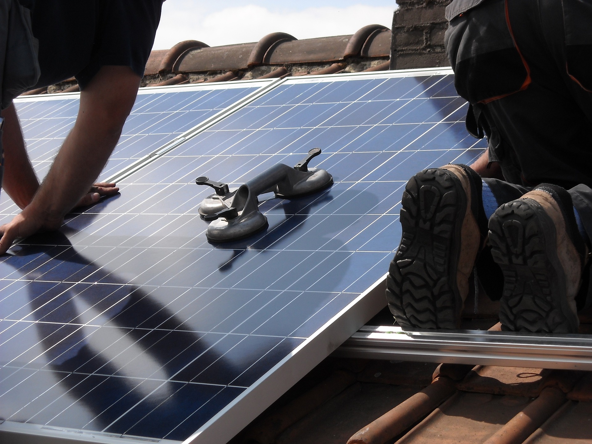 Ekonomické výhody pravidelné údržby fotovoltaických panelů